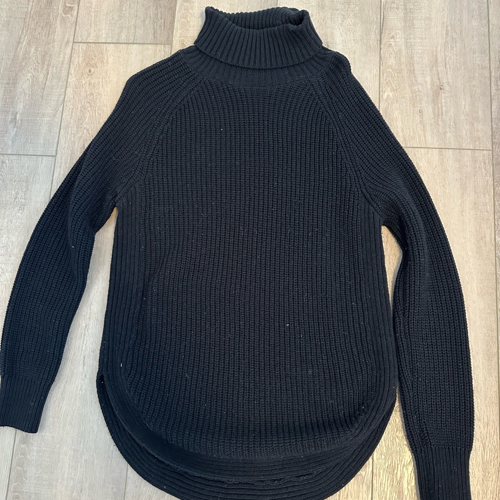 Sweater Bundle - Picture 2 of 7